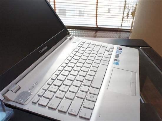 (USED) SAMSUNG Q460 i5-2450M 4G NA 500G GT 540M 2G 14inch 1366x768 Entertainment Laptops 90% - C2 Computer